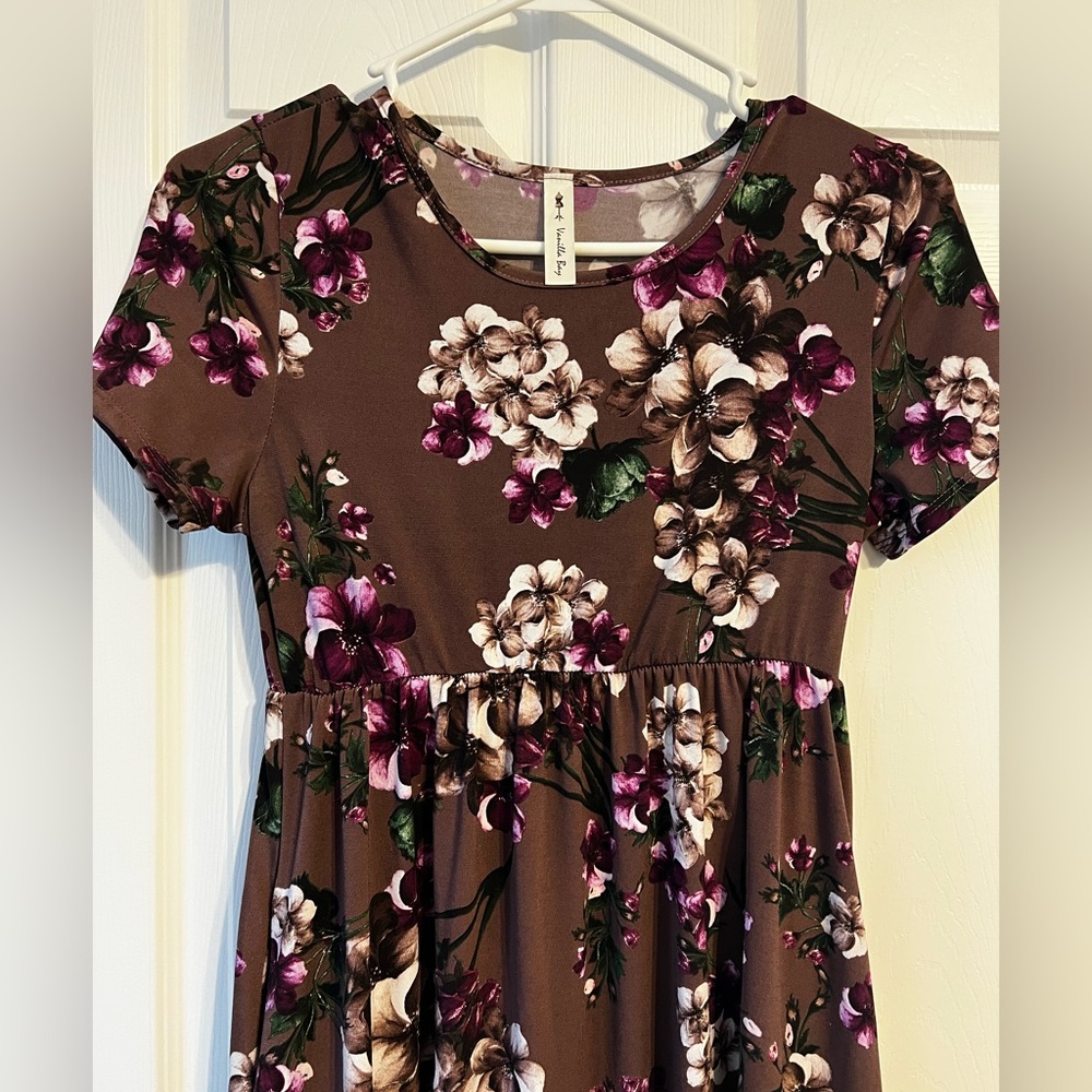 Floral dress with pockets
